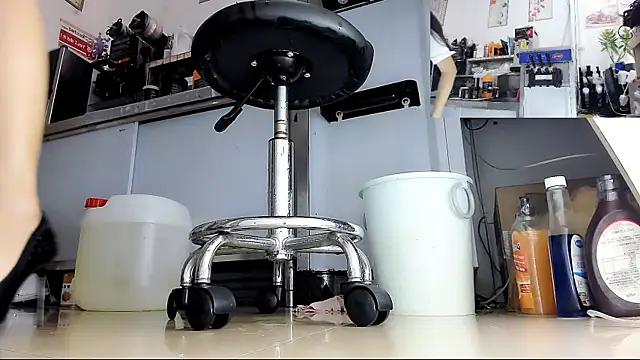 andii-1 online show from October 26, 3:57 am