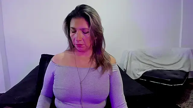 MichelleManson online show from October 4, 9:04 am