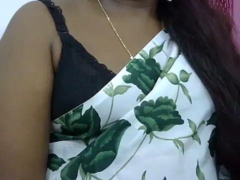 Snapshot of Hot_akshara chatting on September 22, 6:39 pm Hot akshara online show from September 22, 6:39 pm