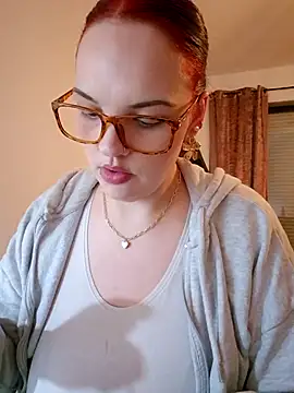 Jujuicy 97 online show from March 1, 8:08 pm