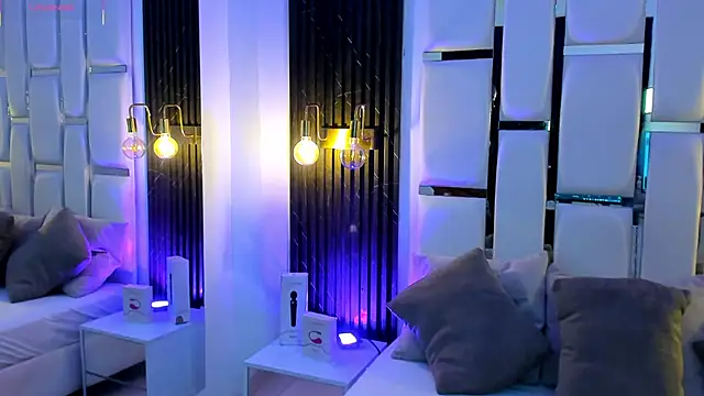 mia schwarz online show from October 28, 10:03 pm