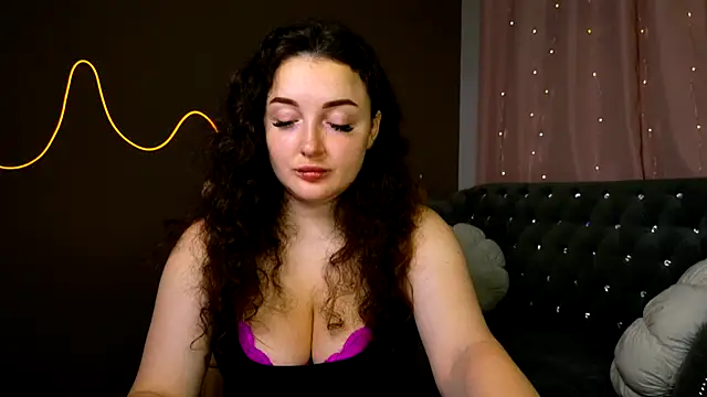 GloriNichols online show from September 13, 9:06 am