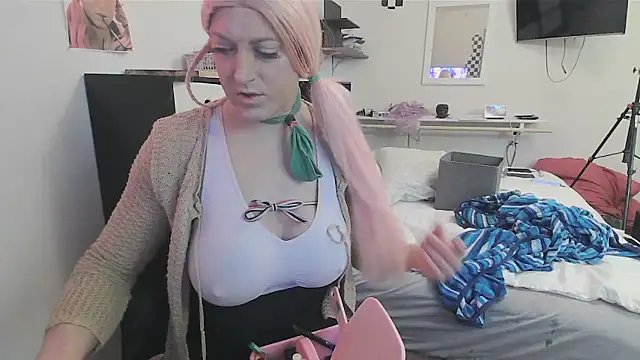 sissytrapdolly24 online show from October 27, 4:46 pm