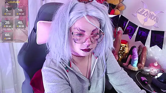 LiloMoon69 online show from October 23, 2:34 pm