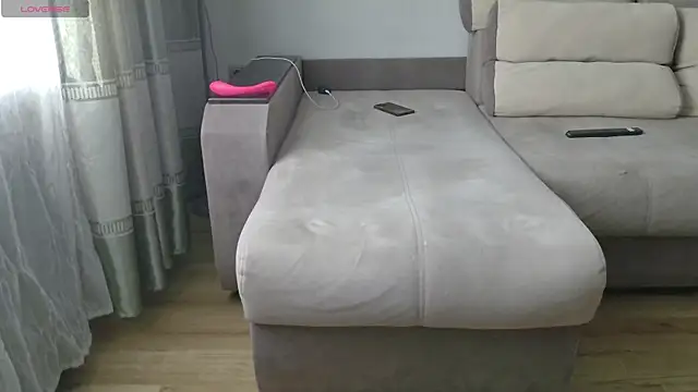 MilaaMilaa online show from October 16, 4:15 am