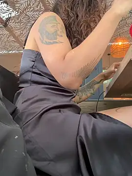 ValeriEvan online show from November 14, 8:09 pm