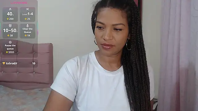 makennaa  online show from February 2, 10:47 am