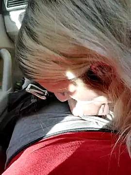 Snapshot of Throats chatting on September 16, 5:32 pm Throats online show from September 16, 5:32 pm