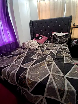 Snapshot of leoytessa_10 chatting on September 22, 7:01 pm leoytessa 10 online show from September 22, 7:01 pm