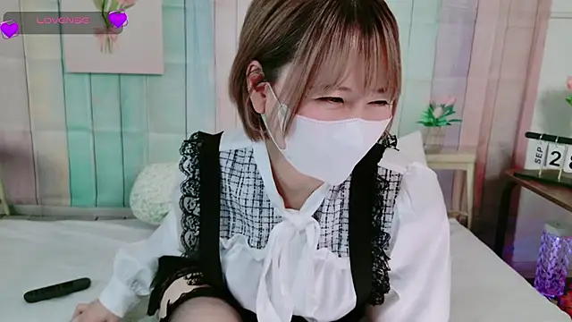 Snapshot of SERA-xx- chatting on September 28, 5:36 am SERA-xx- online show from September 28, 5:36 am