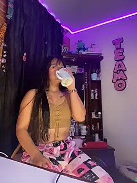 iam valery online show from November 4, 11:26 am