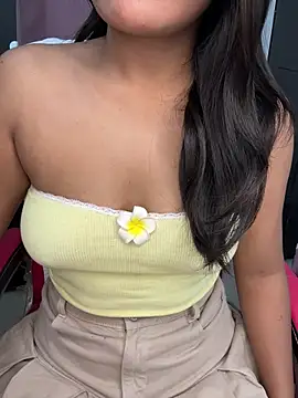 LeisyXO online show from November 8, 7:52 pm