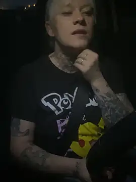 poussichienne online show from October 8, 5:17 pm