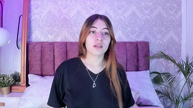 Snapshot of tiffany_becker chatting on October 1, 11:59 am tiffany becker online show from October 1, 11:59 am