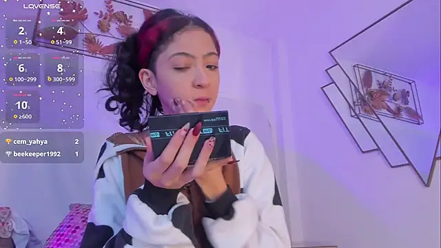 BonnieCute  online show from October 26, 12:17 am