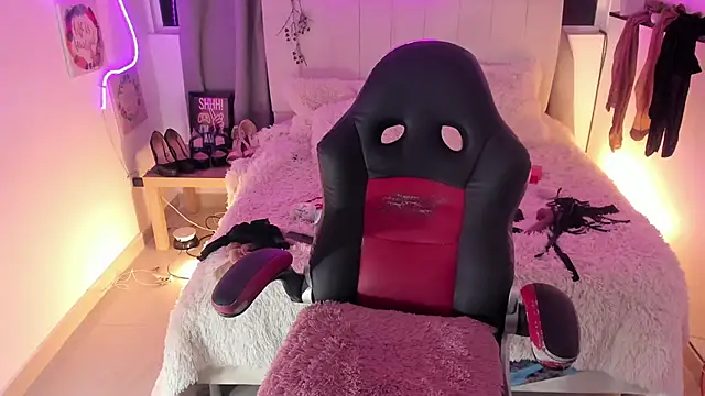 anyclark  online show from October 22, 3:22 am