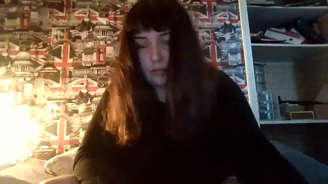 Snapshot of Lynylou chatting on October 22, 1:49 pm Lynylou online show from October 22, 1:49 pm