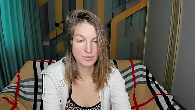 EmilyWalkeri online show from October 2, 8:08 am