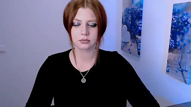 Lizzy Love online show from November 7, 11:49 am