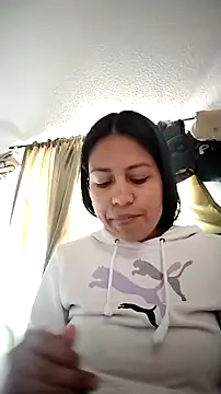 Tiphanydirty3 online show from December 17, 8:24 pm