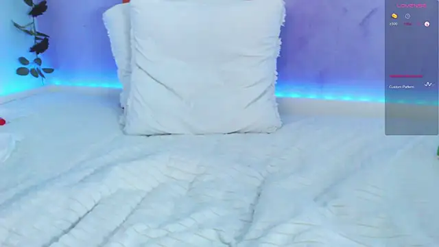 Scarlettsrorm online show from October 3, 5:23 am