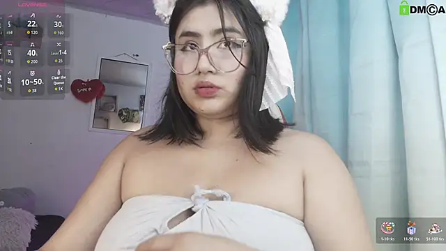 Snapshot of juli_juliana chatting on October 23, 3:18 pm juli juliana online show from October 23, 3:18 pm