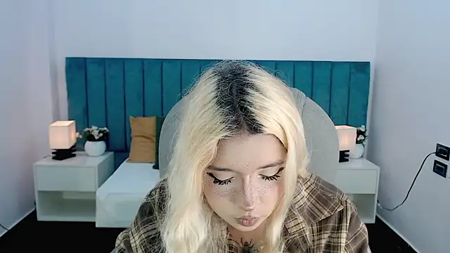 april bunnyy online show from March 2, 8:59 pm