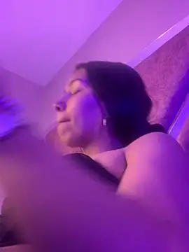 Larabrooks online show from September 15, 5:42 pm