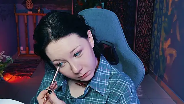 NancyMartinez online show from September 13, 5:15 am