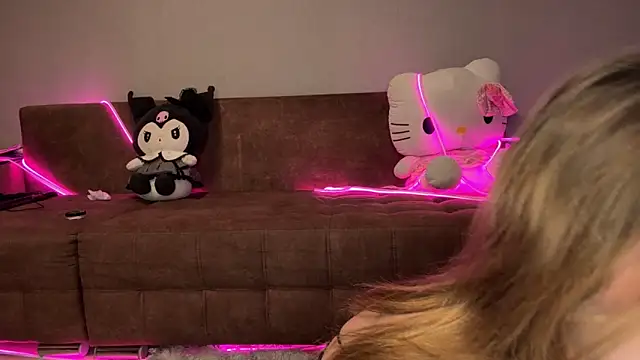 hanna cry baby online show from February 26, 9:25 pm