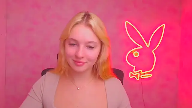 Snapshot of Milka_kiss_ chatting on October 23, 11:49 am Milka kiss online show from October 23, 11:49 am