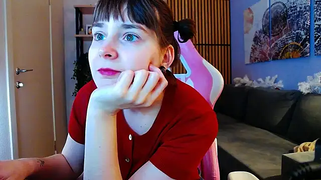 ManuTaya online show from January 8, 2:21 pm