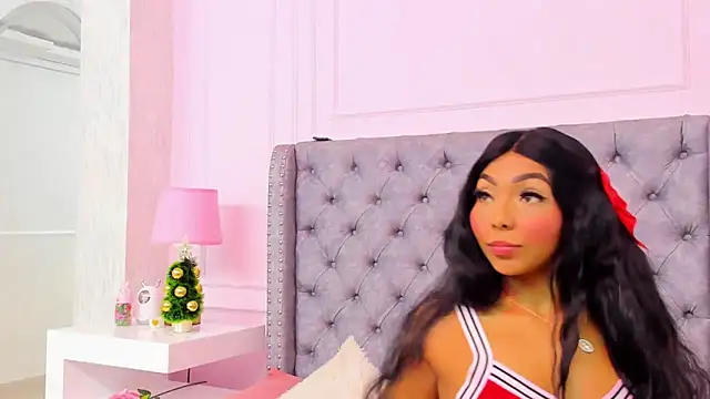 HaileeRoberts online show from November 11, 12:35 pm