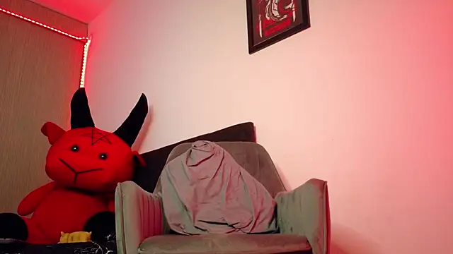 BambiiQueen online show from October 29, 4:09 pm