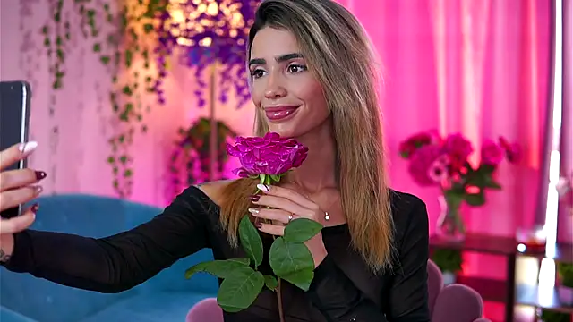 TheAyana online show from October 5, 10:09 am