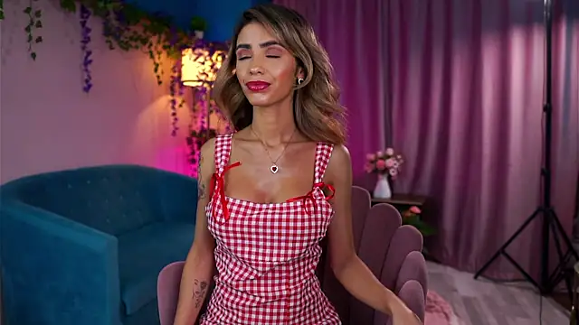 TheAyana online show from September 11, 6:19 pm