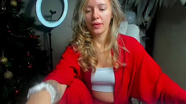 foxy blond online show from December 20, 1:09 am