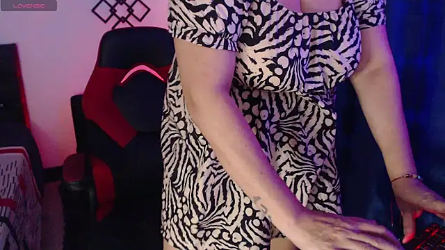 Scarlette thoms online show from February 12, 10:55 pm