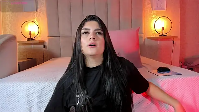 Amy-Saenz online show from October 7, 3:27 pm