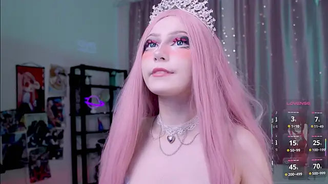 Snapshot of Carolina_Leep chatting on October 10, 2:44 pm Carolina Leep online show from October 10, 2:44 pm