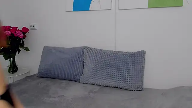 SelenaRousey online show from November 20, 7:09 am