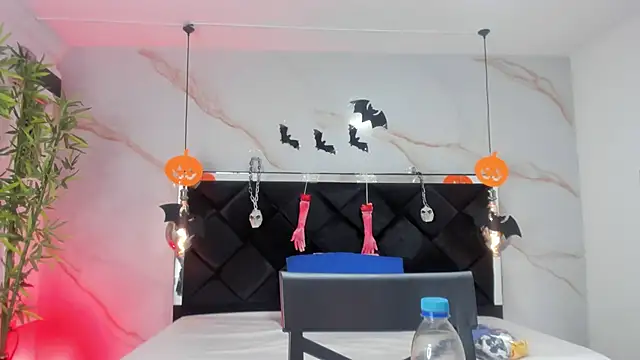 Snapshot of AngelaaCute_ chatting on October 23, 12:22 pm AngelaaCute online show from October 23, 12:22 pm