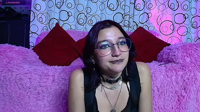 Snapshot of SukiFuyu_ chatting on October 6, 3:34 am SukiFuyu  online show from October 6, 3:34 am