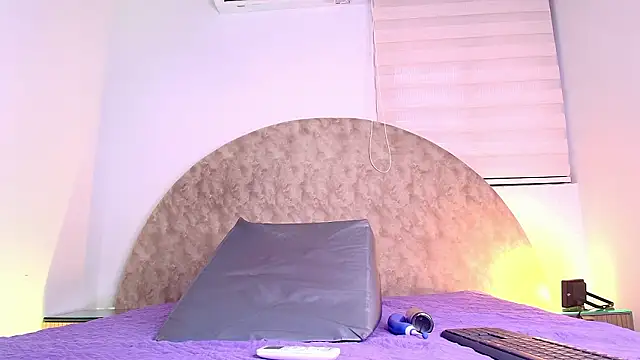 anisha x online show from February 25, 7:34 pm