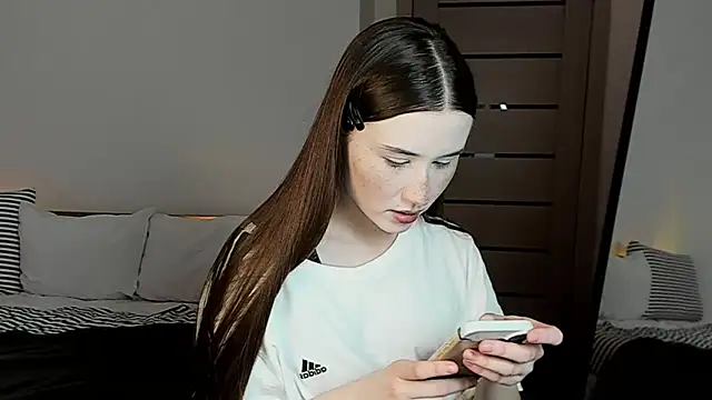 Stella Sunny online show from January 15, 5:52 pm