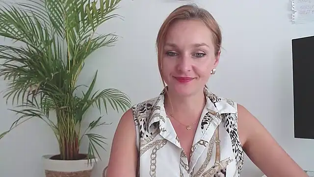 AliciaDesire online show from October 15, 1:25 pm