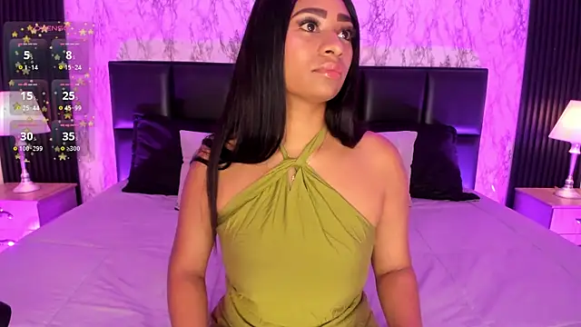 SpicyAmelia online show from October 25, 3:30 pm