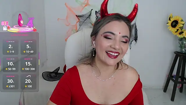 Ghada milf online show from October 31, 11:42 pm