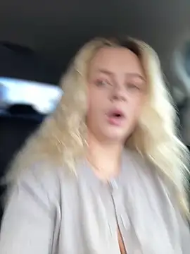 Love Bri online show from September 27, 11:17 am