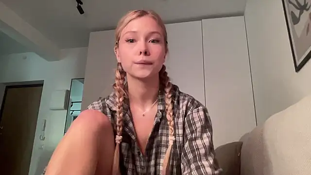 april blush online show from September 9, 3:23 pm